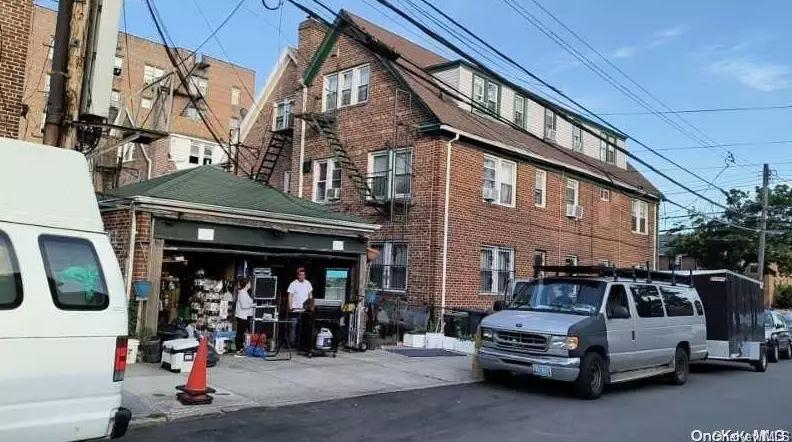 79-01 45th Ave, Elmhurst, NY 11373