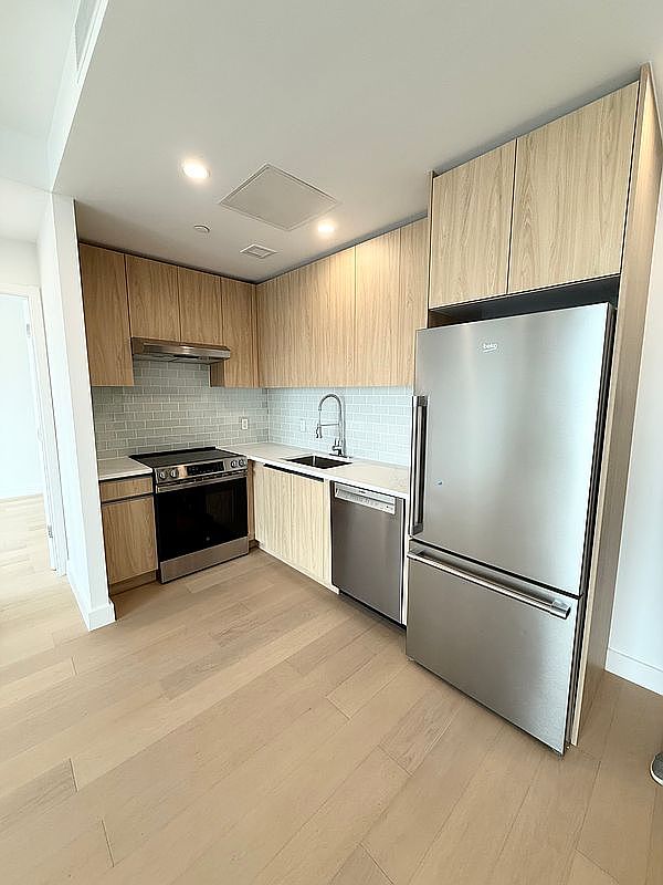 150-02 Northern Blvd #3D, Flushing, NY 11354
